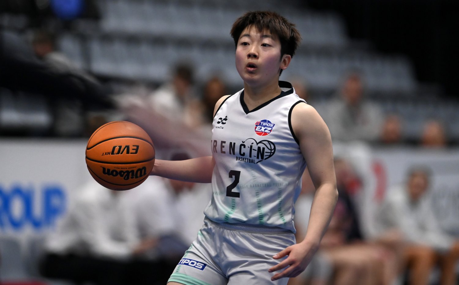 Yamazaki | E�te nie je koniec, zdv�ha varovn� prst japonsk� rozohr�va�ka