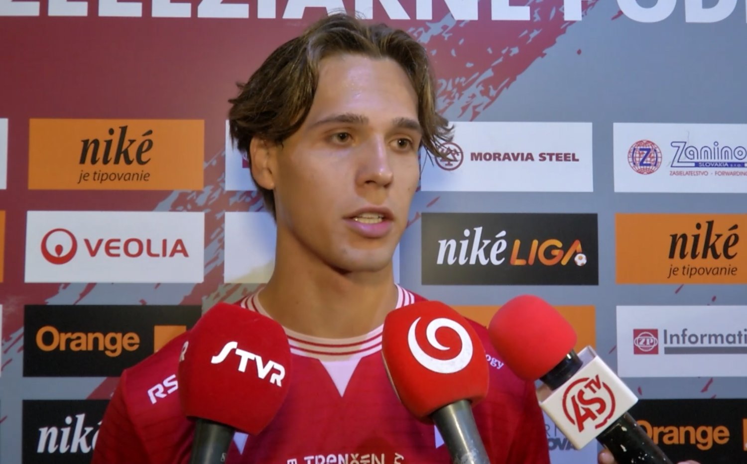 Pavek | Bol to n�ro�n� z�pas s mnoh�mi s�bojmi