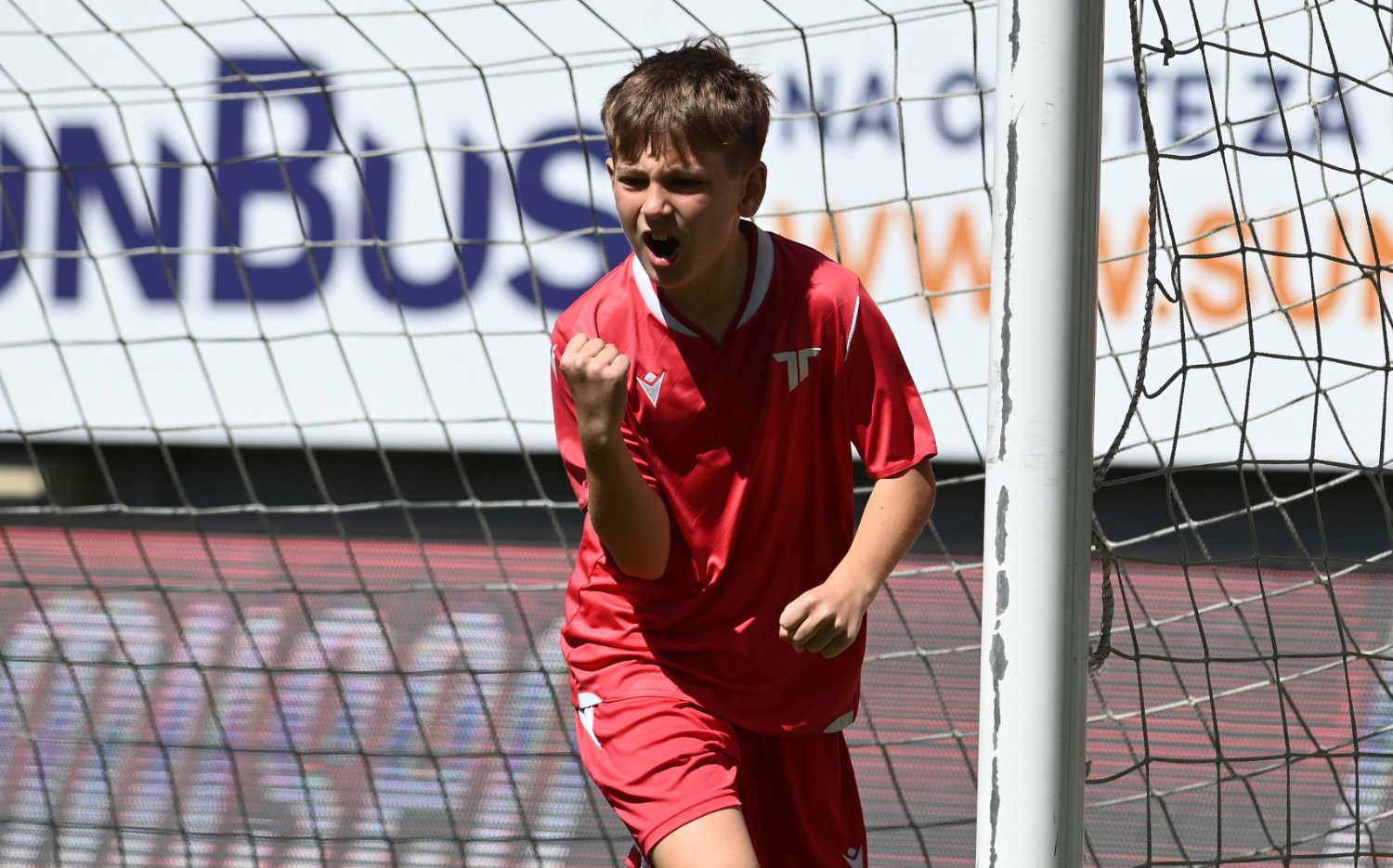 THIS IS MY SEN | Jeden�sty ro�n�k turnaja priv�tame koncom apr�la