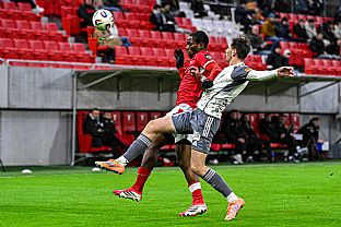  autor: Martin Kramsk�