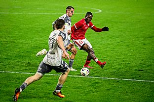  autor: Martin Kramsk�