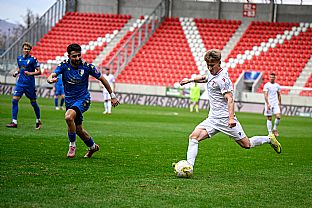  autor: Martin Kramsk�